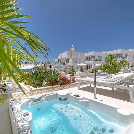ホテル Lani's De Luxe - Adults Only 5*