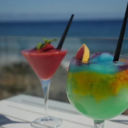 Lani's De Luxe - Adults Only ホテル 5*
