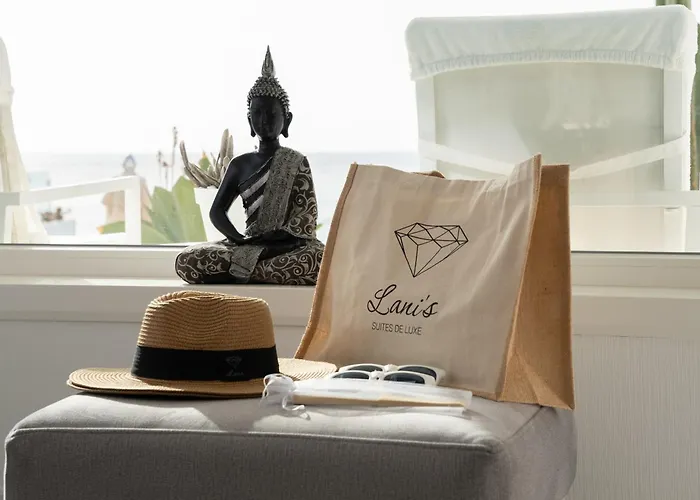 Lani's De Luxe - Adults Only 5*