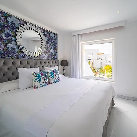 Готель Lani's De Luxe - Adults Only 5*