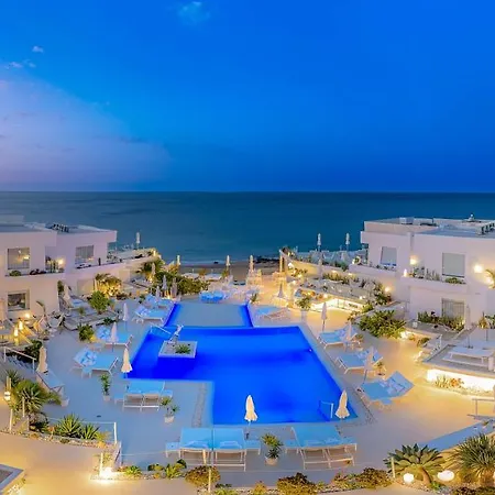 Hotel Lani's De Luxe - Adults Only