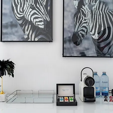 Lani's De Luxe - Adults Only 5*