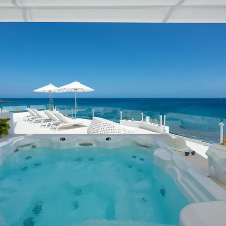 Lani's De Luxe - Adults Only 5*