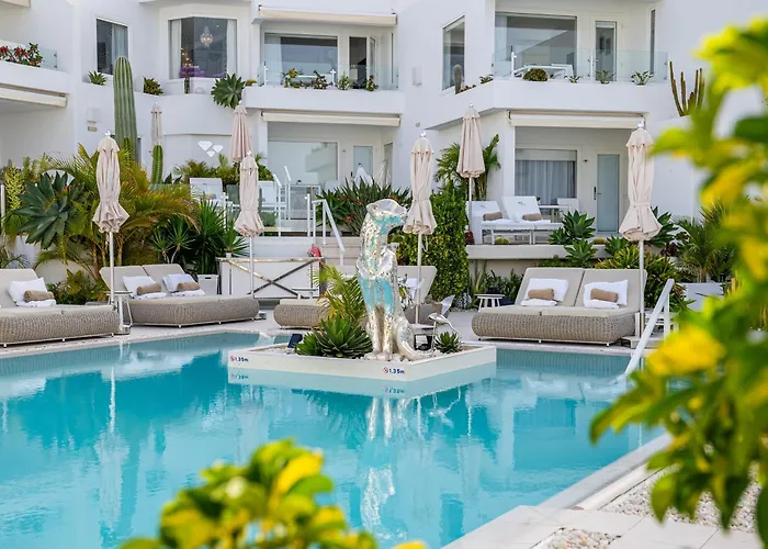 Hotel Lani's De Luxe - Adults Only