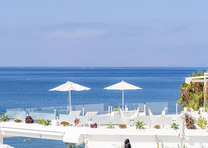 Lani's De Luxe - Adults Only ホテル 5*