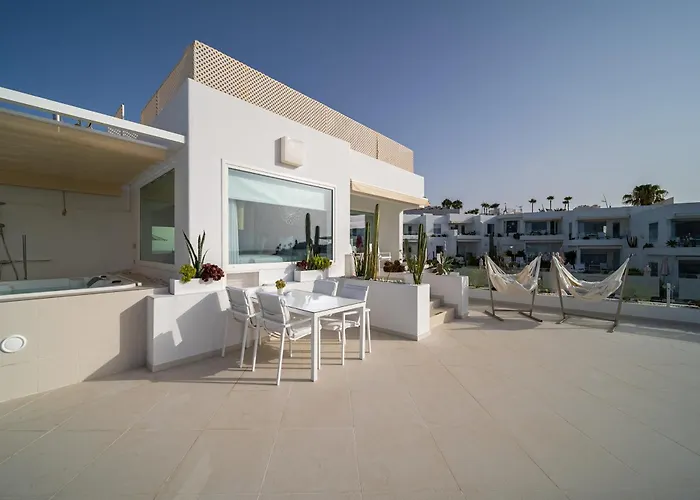 Hotel Lani's De Luxe - Adults Only 5*